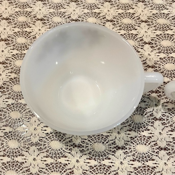 1960’s Federal Glass Milk Glass Cups - Picture 4 of 9